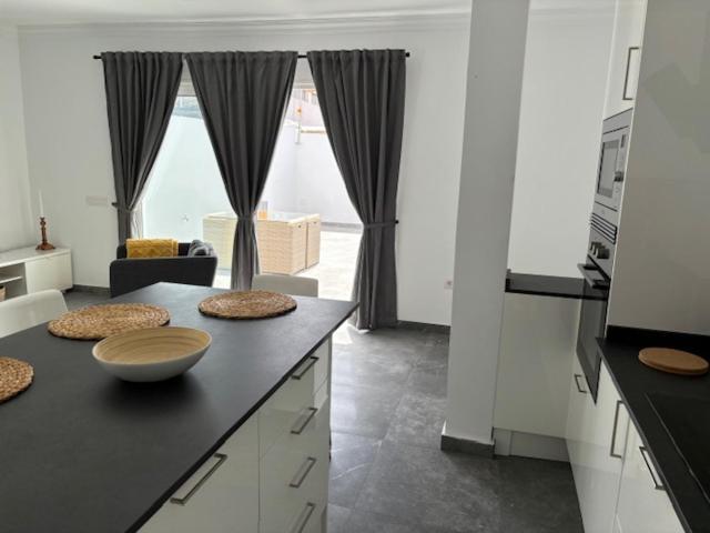 Apartamentos La Caracola El Medano La Mareta Extérieur photo